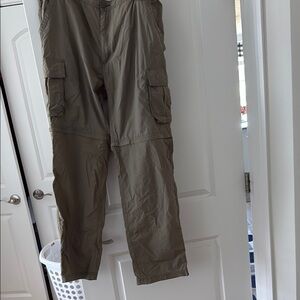 Field & Stream Men’s Green zip off pants